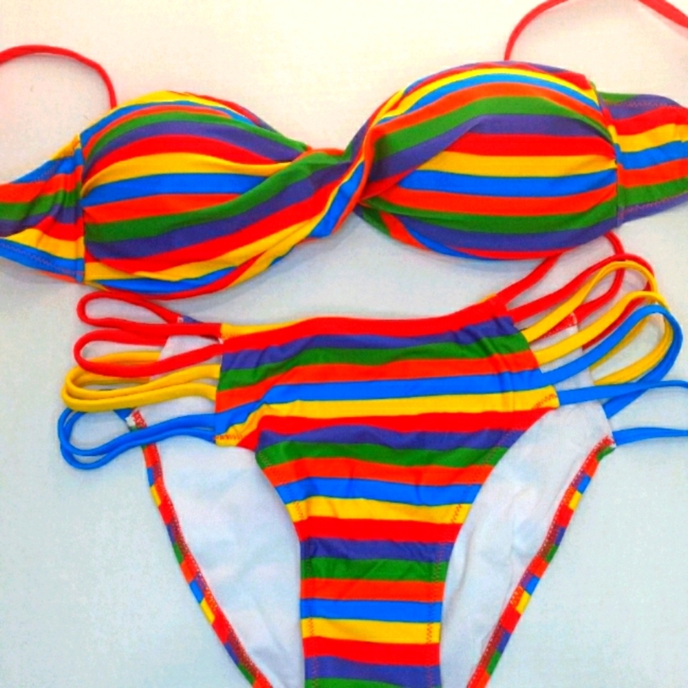 Pretty Two Piece Bikini 👙